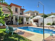 Chalet en venta en Torremolinos, El Pinillo. ACOGEDORA...