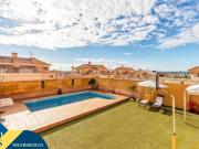 Chalet en venta en Torrevieja, Aguas Nuevas. Villa con...