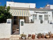 Chalet en venta en Torrevieja Alicante