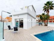 Chalet en venta en Torrevieja, Alicante Costa Blanca