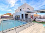 Chalet en venta en Torrevieja, Alicante Costa Blanca