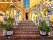 Chalet en venta en Torrevieja, Nueva Torrevieja. Villa...