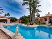 Chalet en venta en Torrevieja, San luis