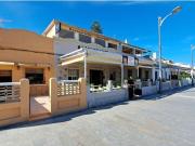 Chalet en Venta en Valencia de las Torres, Valencia