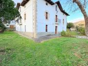 Chalet en venta en Valle de Mena. Chalet en venta en...