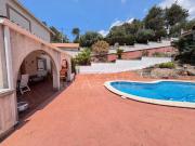 Chalet en venta en Vallirana. CHALET CON PISCINA Y...