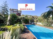 Chalet en venta en Vallirana, de 262 m² 6 habitaciones...