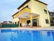 Chalet en Venta en Vidreres, Girona
