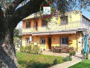 Chalet en venta en Viladecans, de 185 m² 6 habitaciones...
