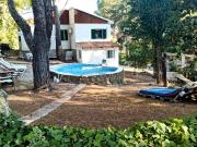 Chalet en venta en Villa del Prado. Casa con encanto....