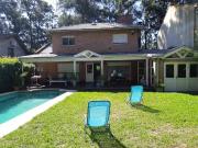 Chalet en venta en Villa Udaondo