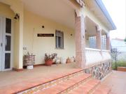 Chalet en venta en Villaluenga de la Sagra. CHALET DE 2...