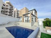 Chalet en venta en Villamartin, Alicante Costa Blanca