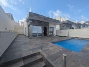 Chalet en venta en Villamartin, Alicante Costa Blanca