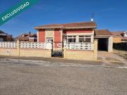 Chalet en venta en Villamañán, León