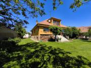 Chalet en venta en Villaturiel. CHALET INDEPENDIENTE EN...