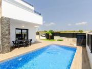 Chalet en venta en Vistabella, Alicante