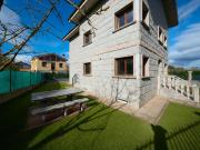 Chalet en venta en Vitoria Gasteiz, Abetxuko. Chalet...