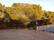 Chalet en venta en Yecla. Encantadora casa de campo con...