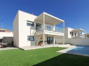 Chalet en venta. FINESTRAT