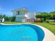 Chalet en venta. L'ESCALA