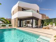 Chalet en venta. ORIHUELA COSTA