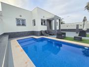 Chalet en venta. TORREVIEJA