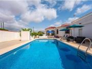 Chalet esquina de 3 dormitorios, TORREVIEJA La Siesta