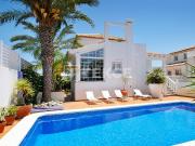 Chalet Estilo Mediterráneo Cerca de la Playa en Alicante...