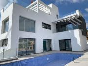 Chalet estilo moderno en Panoramic Beach Resort Finestrat