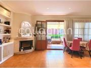 Chalet exclusivo con vistas al mar y acceso directo a la...
