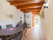Chalet familar con encanto junto al mar y club de tenis