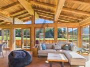 Chalet in idyllischer Sonnen und Naturlage am Waldrand