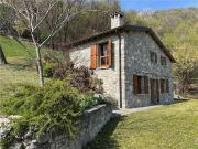 Chalet in vendita a Adrara San Martino