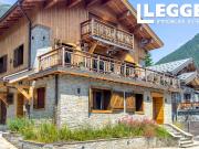 Chalet indépendant de 200 m², plein de charme, divisé en...