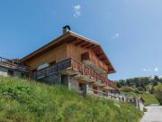 Chalet indépendant de pierre et de bois proche La...