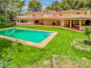 Chalet independiente con 5.000m2 de parcela en la zona...