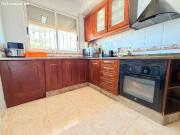 Chalet independiente con gran parcela, piscina y jardín...