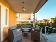 Chalet independiente con piscina con vistas al golf