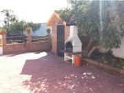 CHALET INDEPENDIENTE CON PISCINA, CUADRA DE CABALLOS,...