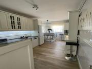 Chalet independiente con piscina en Costa Sancti Petri