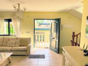 Chalet Independiente con Piscina Privada en Orihuela...