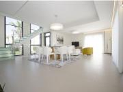 Chalet independiente con piscina privada y sotano en...