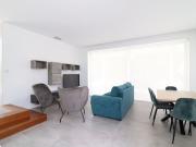 CHALET INDEPENDIENTE DE ESQUINA EN LAS COLINAS GOLF