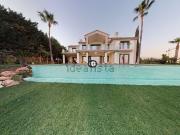 Chalet, La Concha Resina Golf, Estepona
