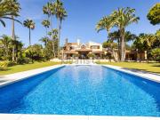 Chalet, Las Lomas, Estepona