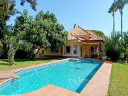 Chalet, Las Lomas, Estepona