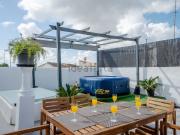 Chalet, Maria de la Salud