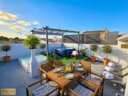 Chalet, Maria de la Salud