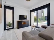 CHALET MODERNO EN LOMAS DE CABO ROIG